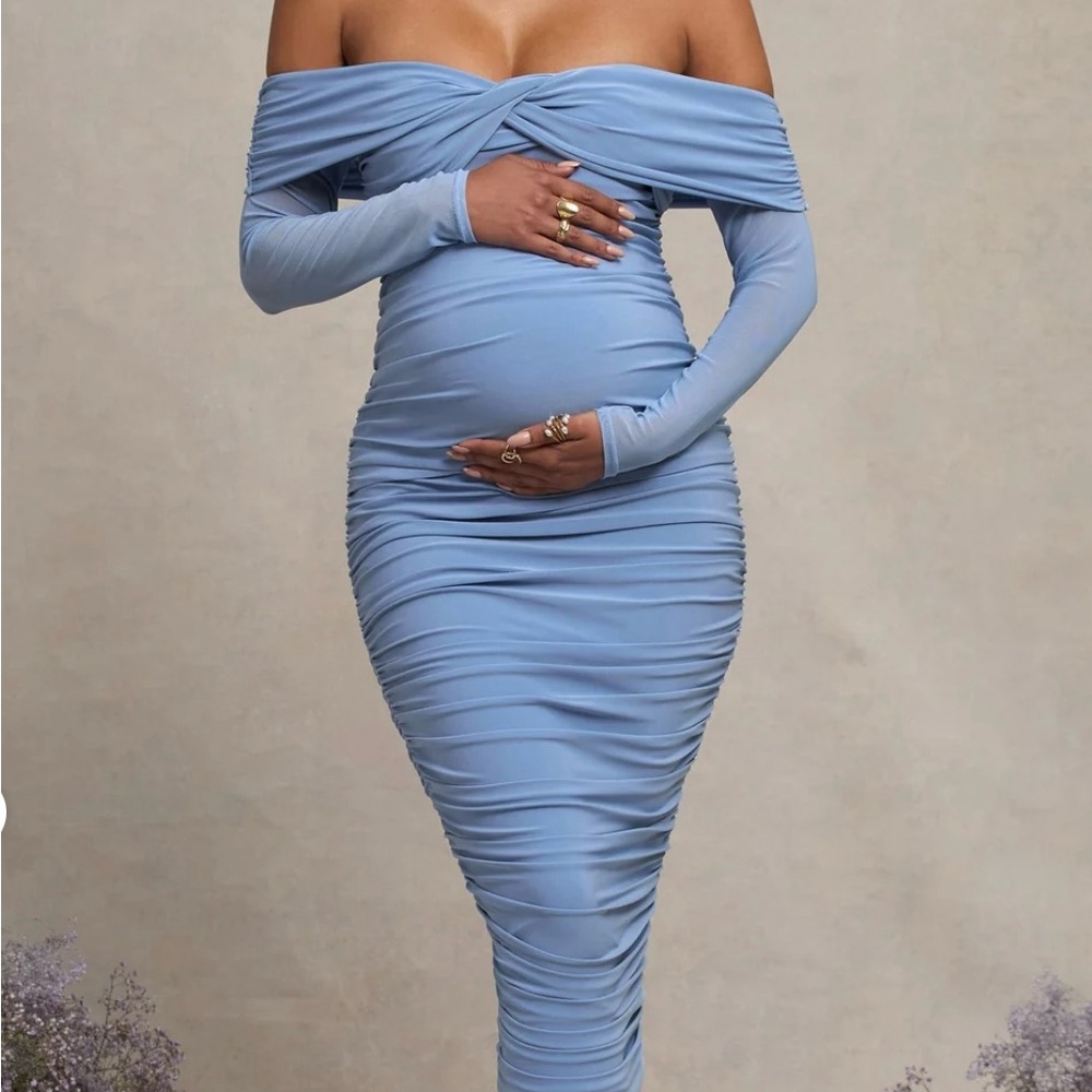 Club L London NEVA
POWDER BLUE BARDOT TWIST MATERNITY MIDI DRESS